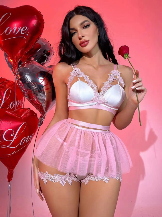 Romantic cut-out lace  mesh floral embroidery  set